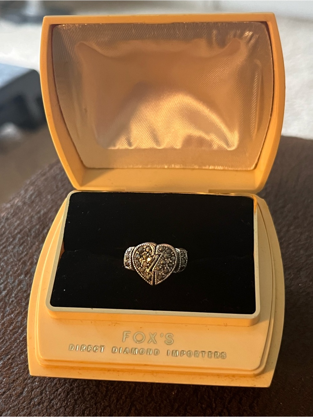 925 Marcasite broken heart ring